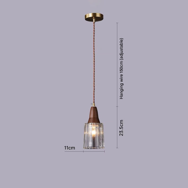 Petit lustre de style médiéval tout en cuivre