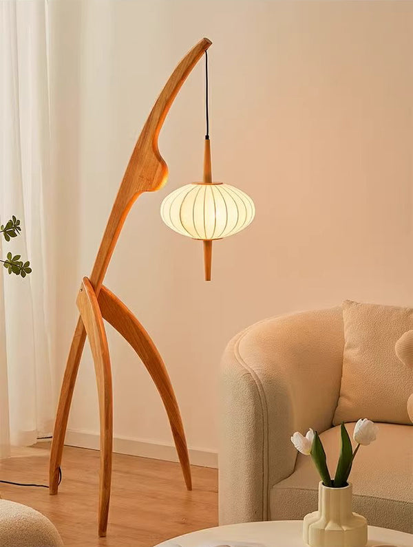 Mantis Floor Lamp