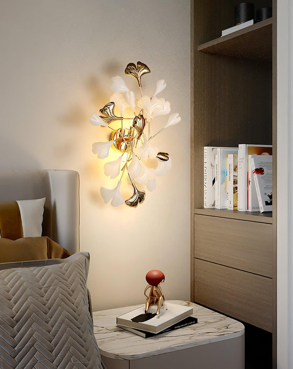 Modern simple crystal wall lamp