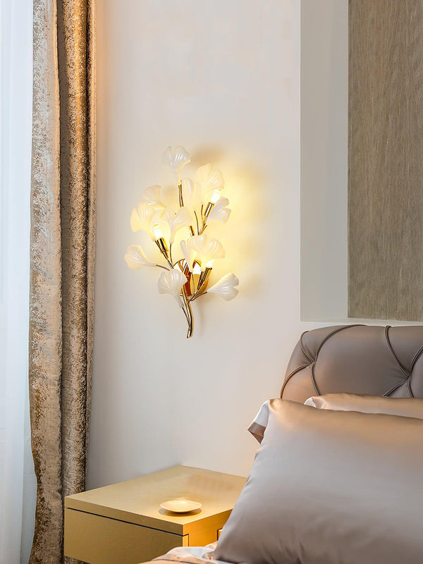 Modern simple crystal wall lamp