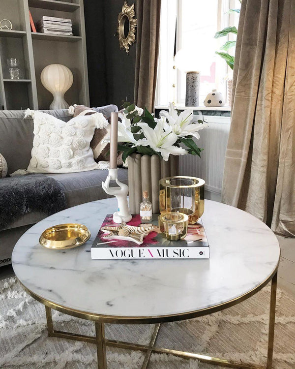 Lampe de table avec abat-jour en soie naturelle