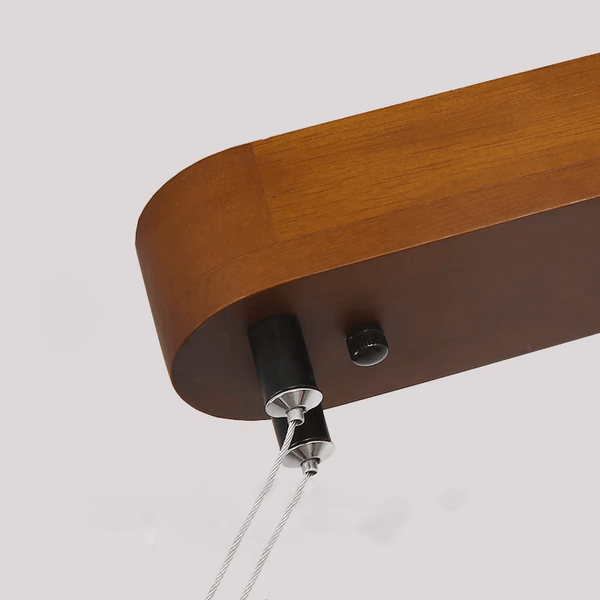 Ovale Pendelleuchte aus Massivholz