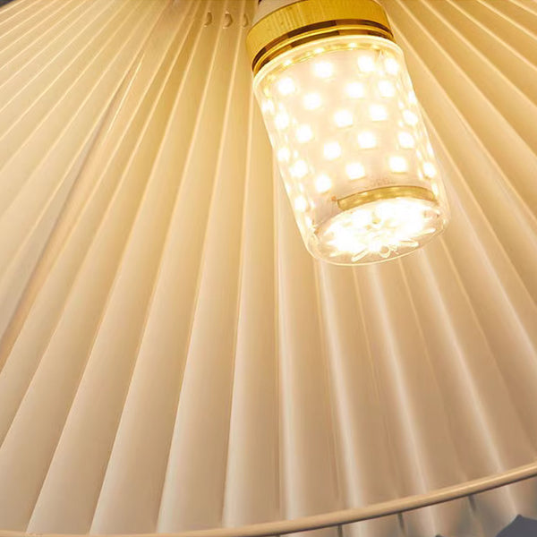 Hängeleuchte mit Plisseeschirm