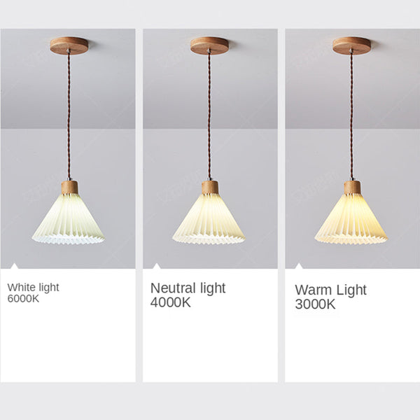 Hängeleuchte mit Plisseeschirm