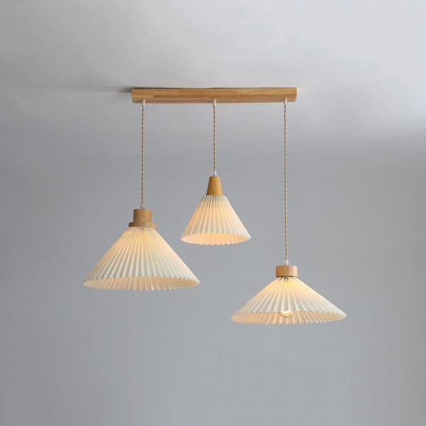 Hängeleuchte mit Plisseeschirm