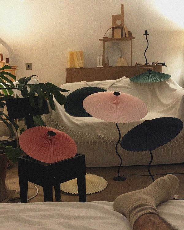 Lampe de table à abat-jour plissé