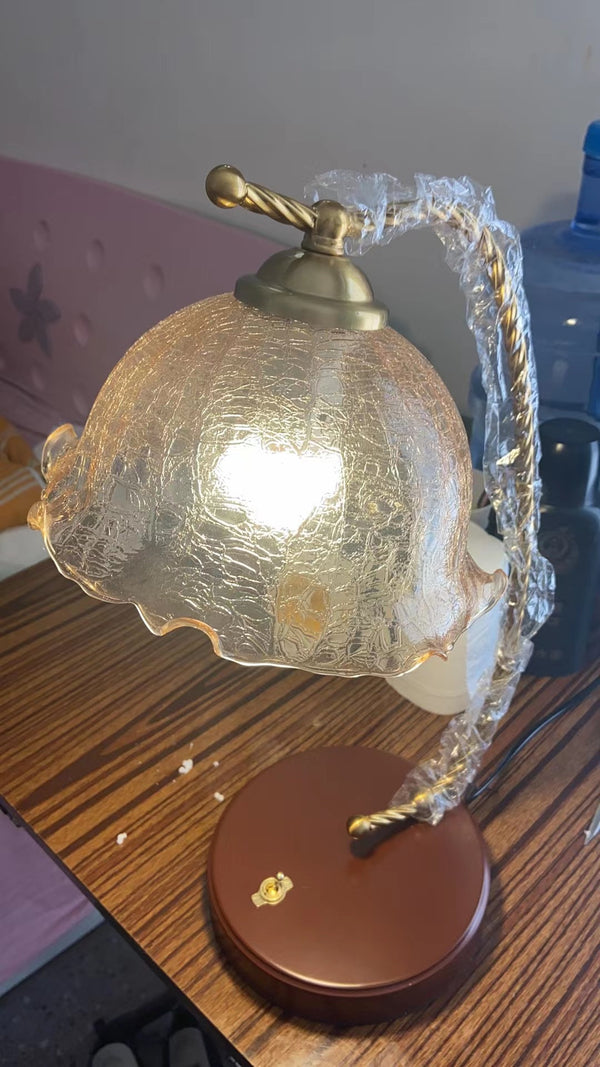 Lampe de table rétro en forme de queue de poisson