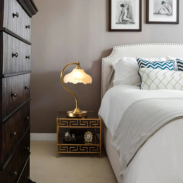 Retro bedroom study petal table lamp