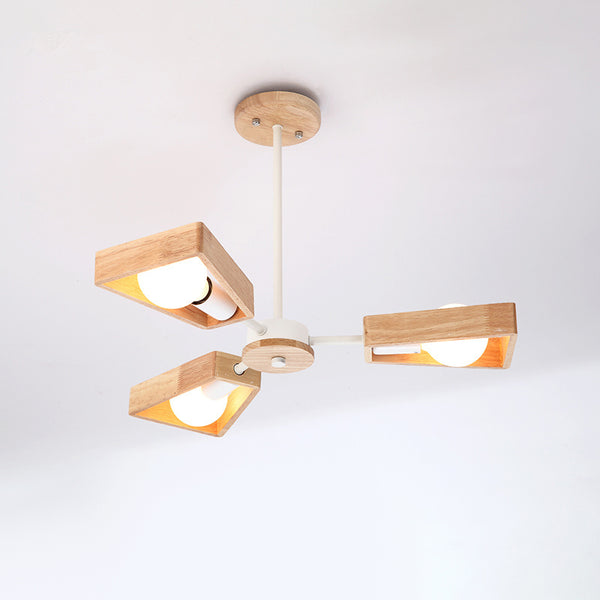 Drehbarer Kronleuchter aus Holz