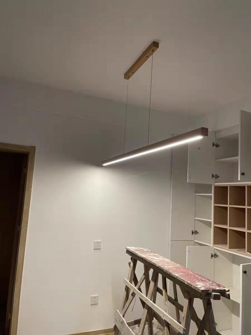 Lampe suspendue à longue bande en bois massif, lampe de salle à manger