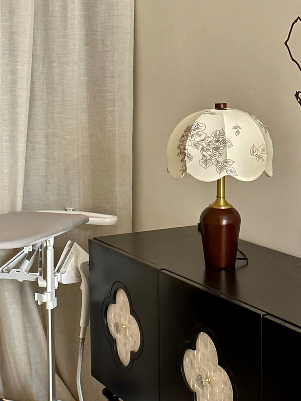 Lampe de table d'étude de chambre à coucher rétro en bois massif entièrement en cuivre