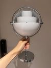 Rotatable spherical table lamp