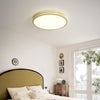 Einfache Deckenlampe im Creme-Stil