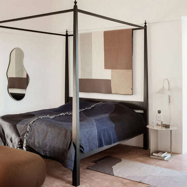 Nordic minimalist bedside wall lamp