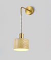 Retro Wandlampe mit Holzmaserung